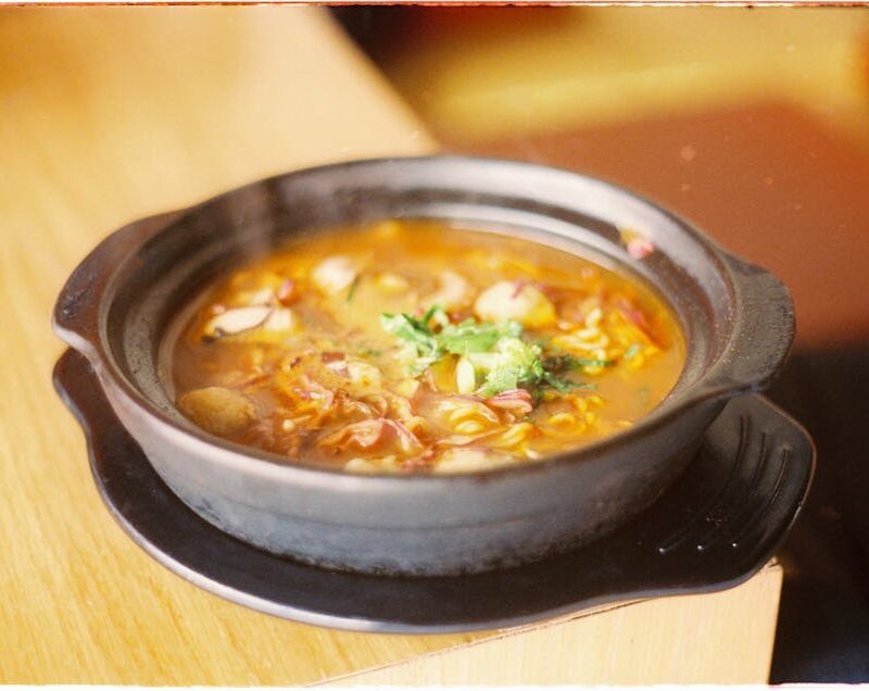 Sıcak Çorba Tarifleri: Dünya Mutfağından 5 Lezzet