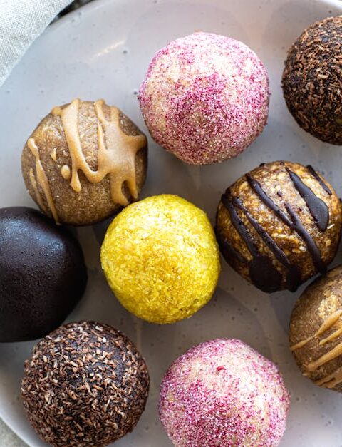 Enerji topları tarifi: Beş malzemeyle kolay atıştırmalık