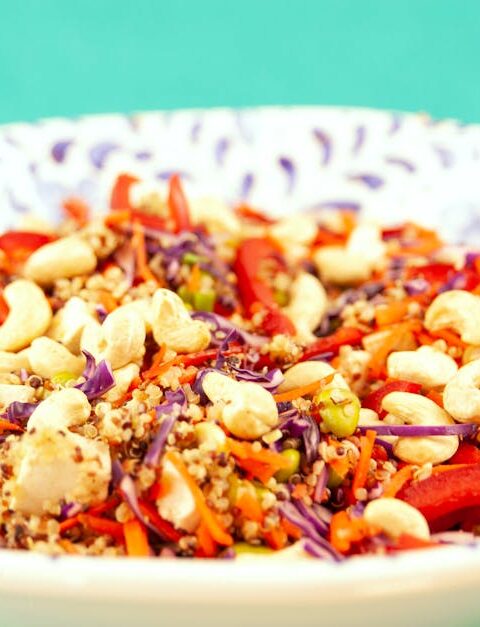 Kinoa Salatası: Protein ve Lif İçeren 7 Pratik Tarif