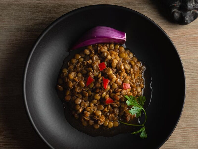 Bitkisel Protein Kaynaklarıyla Doyurucu Sebzeli Yemekler